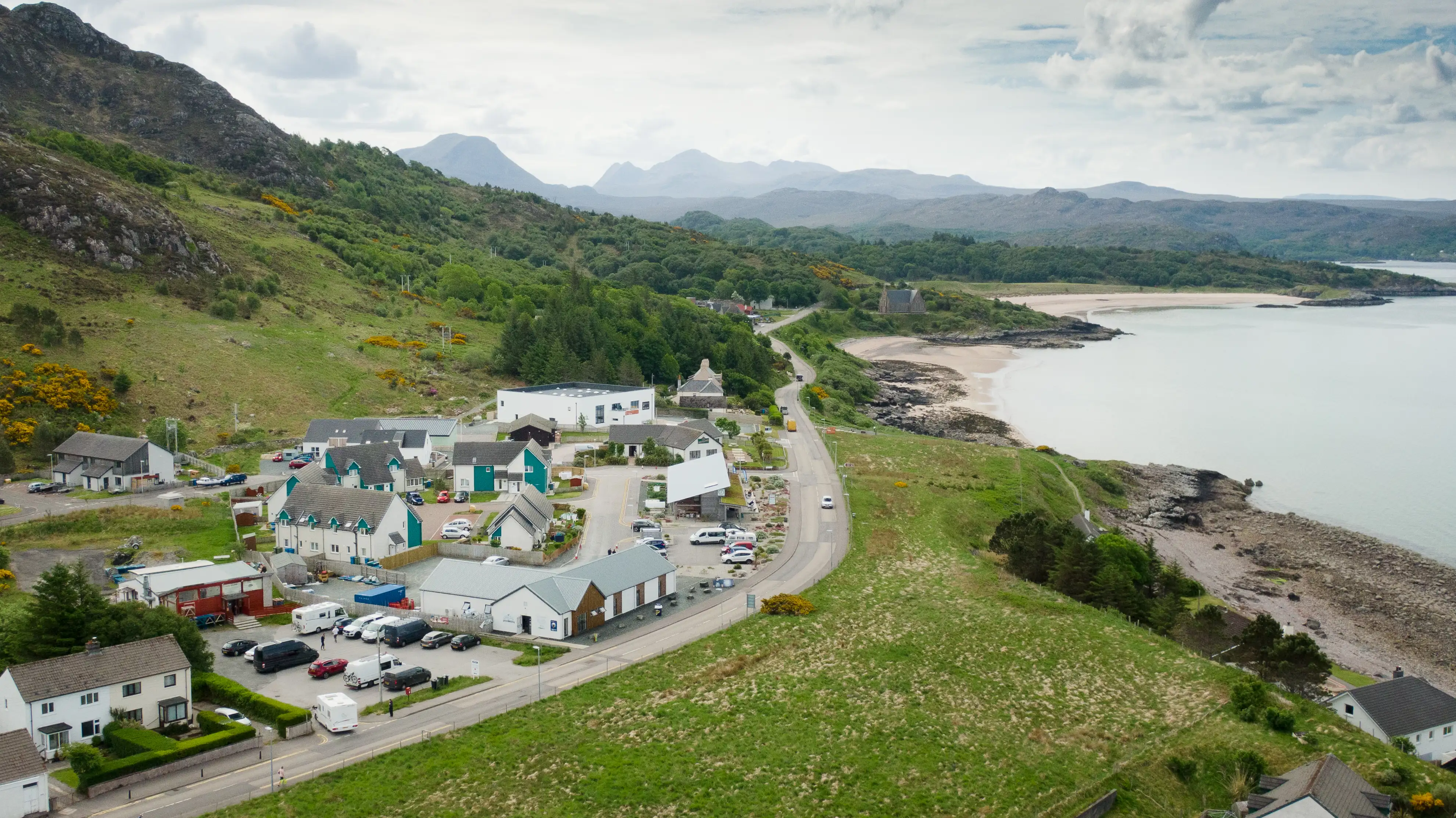 Gairloch-Achtercairn-development-whole-site-c-Rupert-Shanks-Photography-1.jpg